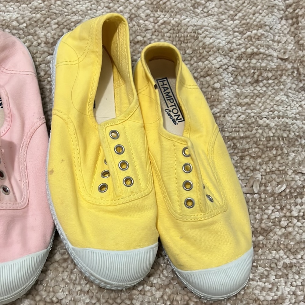 3 Pairs of used Hampton Canvas Shoes - Picture 4 of 4